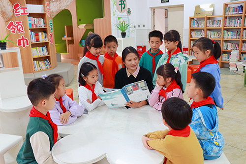 “推荐学生读的书，我会提前买来读”.jpg