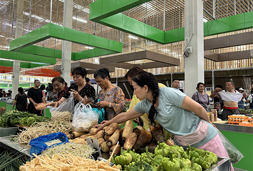 明红集贸市场完成改造正式运营.jpg