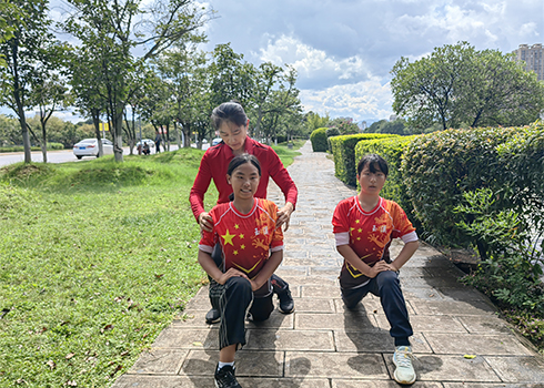以爱作桨 助力学生奔赴梦想的星辰大海1.jpg