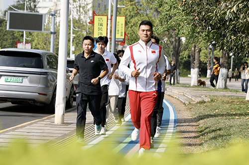 2024玉溪马拉松10月5日开跑1.jpg