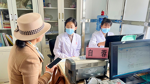 关爱女性健康系列活动开展.jpg