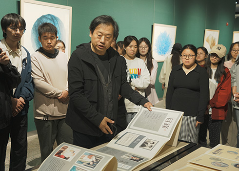 精微素描展在玉溪师院美术学院开展