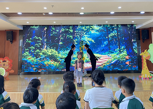市图书馆读书活动点燃幼儿阅读热情
