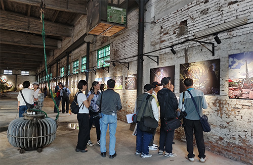“铜映绿汁江”易门铜矿国家工业遗产专题摄影展在绿汁镇展出.jpg