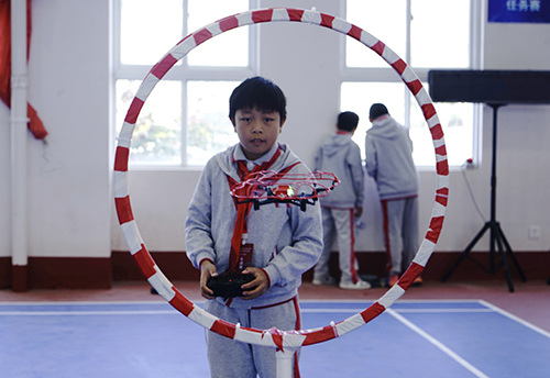 云南省青少年科技体育模型比赛(玉溪分站赛)举行.jpg 云南省青少年科技体育模型比赛(玉溪分站赛)举行.jpg