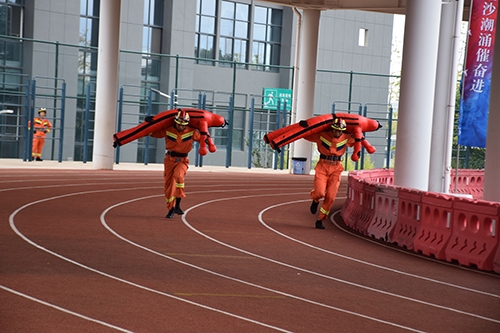 全省消防救援队伍第八届“云岭利剑”比武竞赛在玉开幕.jpg 全省消防救援队伍第八届“云岭利剑”比武竞赛在玉开幕.jpg