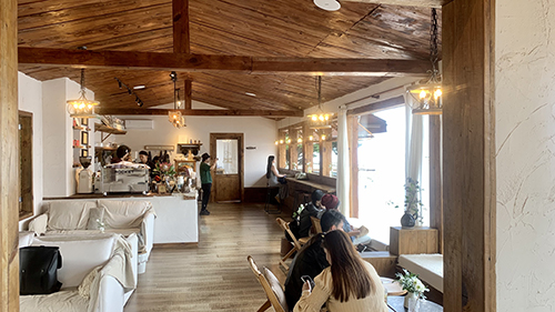 咖啡“煮”热抚仙湖旅游新业态.jpg 咖啡“煮”热抚仙湖旅游新业态.jpg