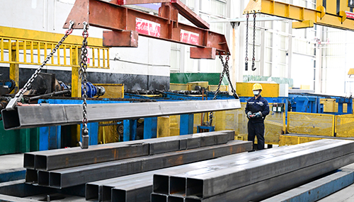 正大钢管生产忙.jpg 正大钢管生产忙.jpg