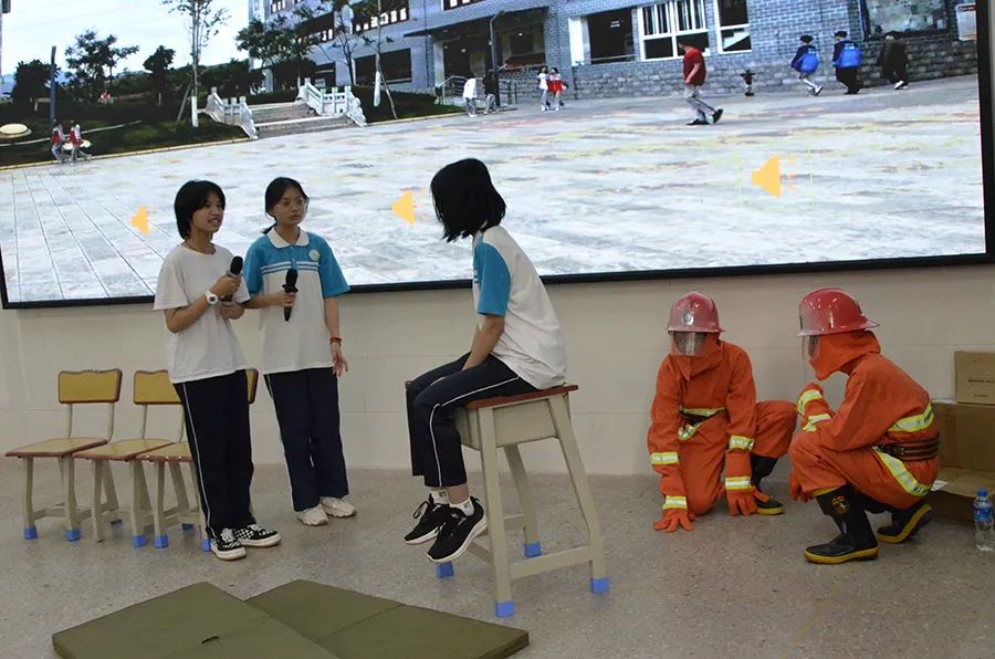 图片3.2.jpg 图片3.2.jpg