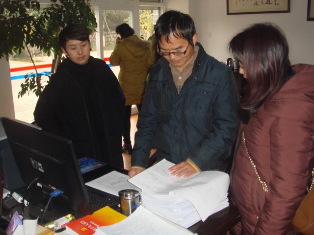 峨山县民政局对排查清理社会救助领域违规违纪现象的工作情况进行专项检查 (1).JPG