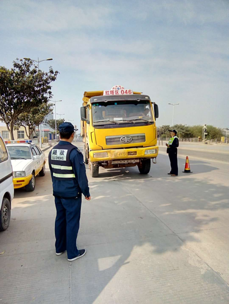 圆满完成道路运输泼洒1.png