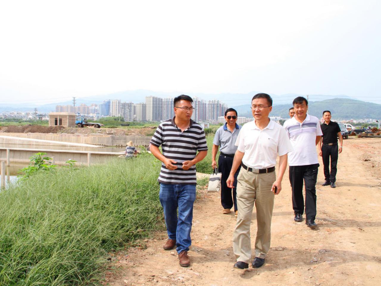 巡河1.jpg