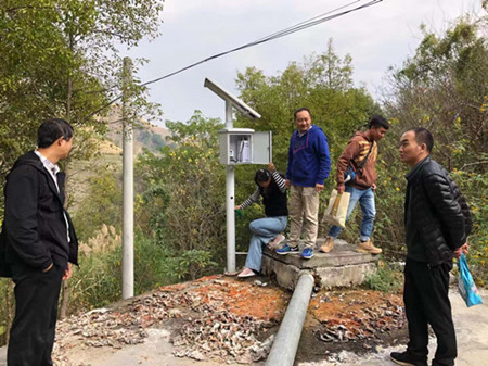 图1:检查低精度水温仪器.jpg 图1:检查低精度水温仪器.jpg