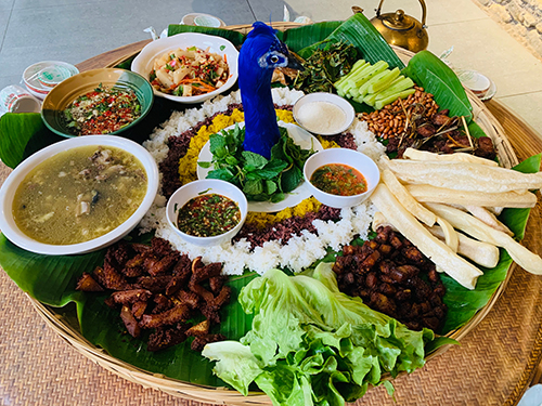 错过花腰傣美食，哀牢山还得再游一回.jpg