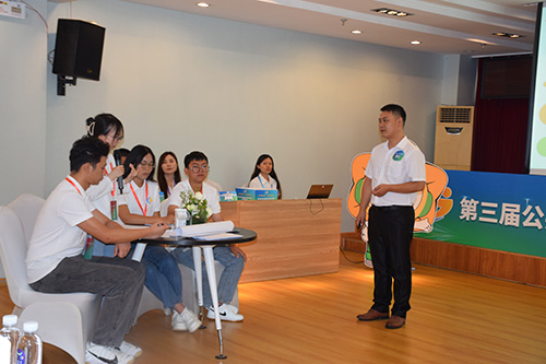 去年884名非玉溪籍学子扎根玉溪2.jpg