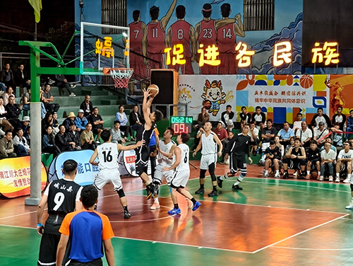 玉溪“村BA”激战正酣.jpg