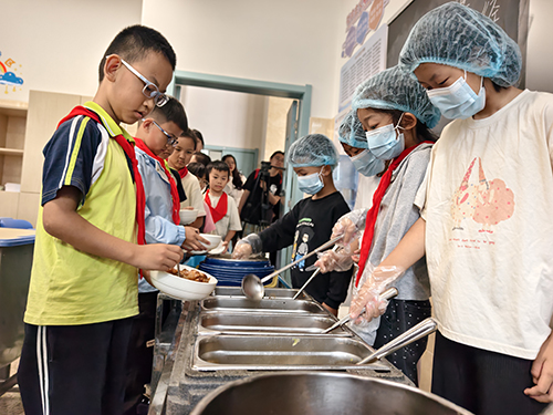玉溪织密校园食品安全网.jpg
