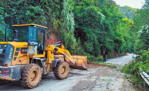 抢险保通护民生.jpg 抢险保通护民生.jpg