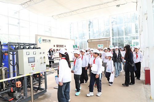 青春逐绿,共绘玉溪“山水长卷”1.jpg 青春逐绿,共绘玉溪“山水长卷”1.jpg