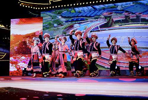 峨山借赛事打造主题旅游线路.jpg 峨山借赛事打造主题旅游线路.jpg