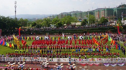 破解“千校一面” 激活内生动力.jpg