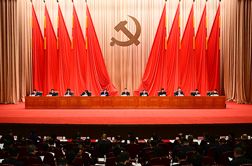 中共玉溪市委六届十一次全会举行