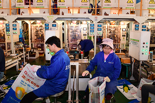 正大种子联农带农促增收.jpg 正大种子联农带农促增收.jpg