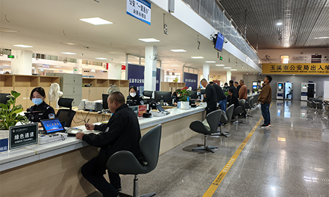 政务窗口“开工忙”服务群众“不断档”