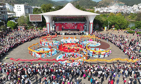 菌乡织就同心结 共绘团结幸福卷