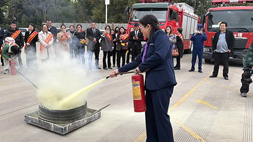 红塔消防开展“院坝消防课”