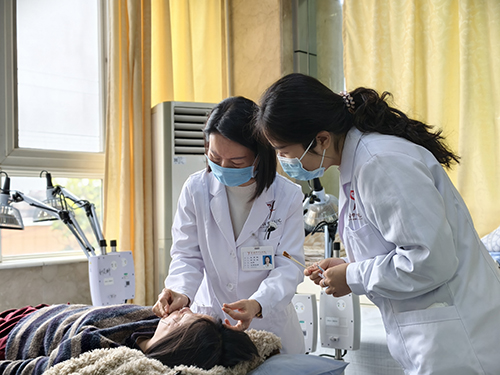 银针闪耀巾帼志仁心仁术铸荣光——记全国三八红旗集体玉溪市中医医院针灸科