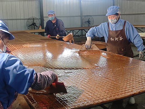 非遗技艺焕新生 红糖产业富乡村.jpg