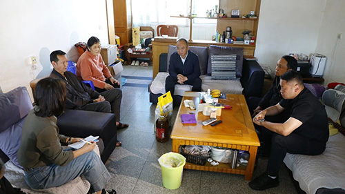 县委书记王勇开展全国助残日走访慰问活动.jpg 县委书记王勇开展全国助残日走访慰问活动.jpg