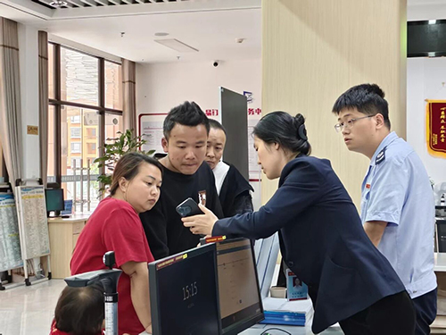 易门“易心办”:让政务服务有速度更有温度1.jpg 易门“易心办”:让政务服务有速度更有温度1.jpg