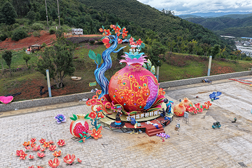端午到锦屏山看灯展.jpg 端午到锦屏山看灯展.jpg