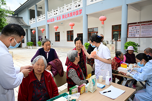 党建引领基层善治 共筑平安和谐家园1.jpg 党建引领基层善治 共筑平安和谐家园1.jpg