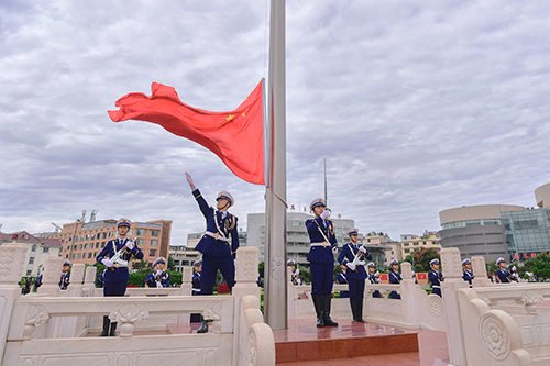 聂耳故乡“同升国旗·同唱国歌”活动举行.jpg 聂耳故乡“同升国旗·同唱国歌”活动举行.jpg