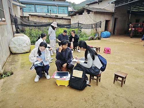 “温暖玉溪·益路童行”关爱活动走进华宁2.jpg “温暖玉溪·益路童行”关爱活动走进华宁2.jpg