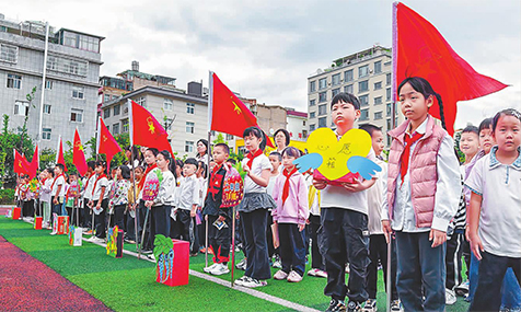 玉溪学子喜迎新学期