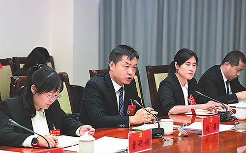 凝心聚力绘蓝图 奋楫争先谱新篇.jpg 凝心聚力绘蓝图 奋楫争先谱新篇.jpg