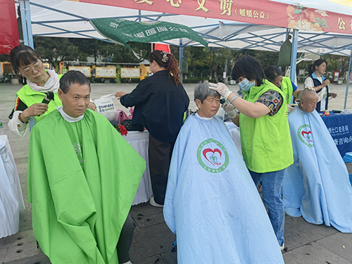 我市开展“敬老月”系列活动1.jpg 我市开展“敬老月”系列活动1.jpg