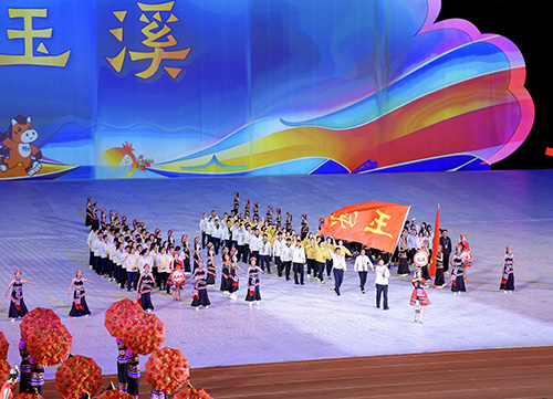 赛场逐梦展英姿 民族团结话共美.jpg 赛场逐梦展英姿 民族团结话共美.jpg