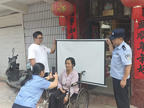 天气渐凉 警事升“温”.jpg