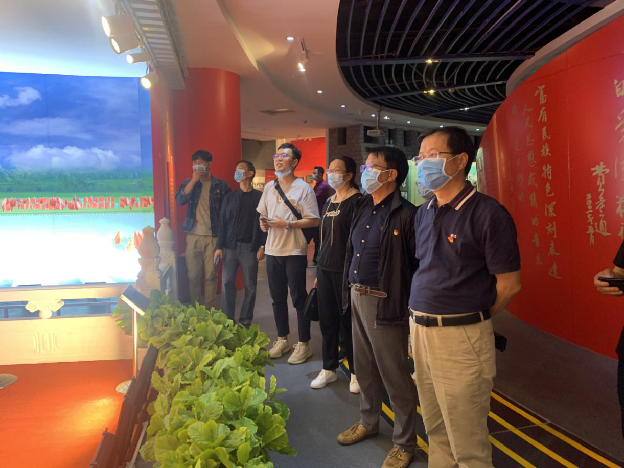 图片2.png 图片2.png