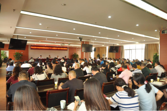 玉溪市市场监督管理局举办党组理论学习中心组暨党史学习教育专题读书班344.png