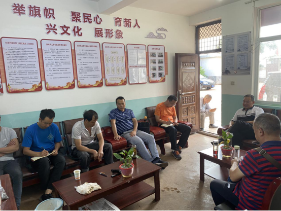 关怀显温暖__慰问暖人心762.png