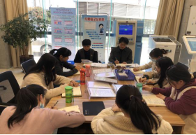 43__工作简讯__第四十三期_高新区市场监管分局政务大厅防微杜渐抓行风600.png