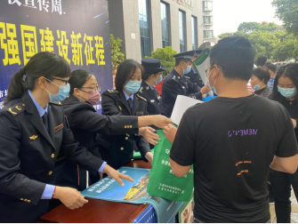 7_工作简讯_第七期_市场监管部门牵头开展知识产权宣传周活动暨联合执法检查184.png