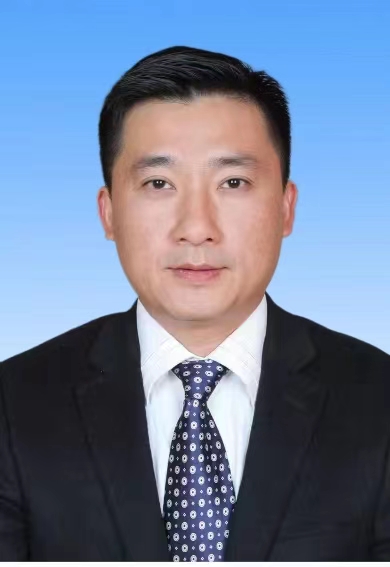 王洪.jpg