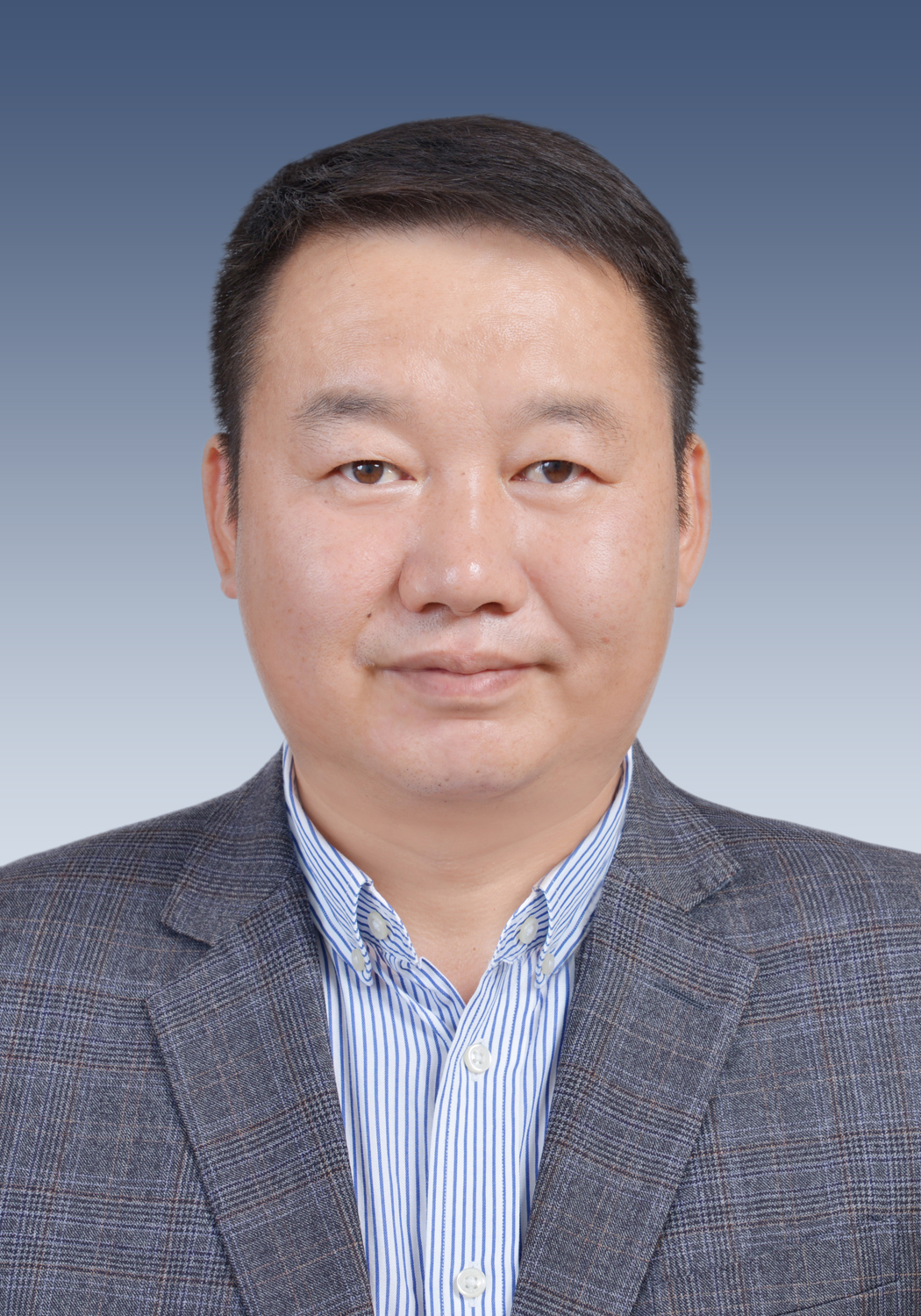 师燕忠.jpg